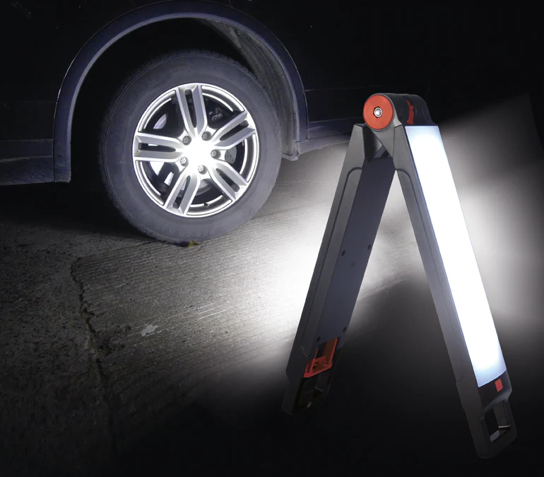 4-in-1 Arbeitsleuchte mit Standfuß - Image 8
